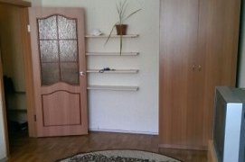 Сдается двухкомнатная квартира с косметическим ремонтом на Мушникова