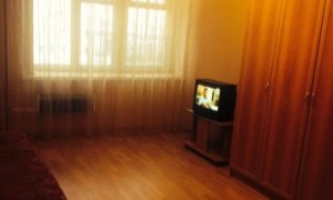 Сдается однокомнатная квартира по улице Российская с мебелью