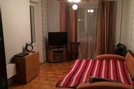Сдается трехкомнатная квартира с мебелью и техникой по улице Адмирала Макарова