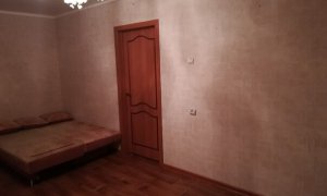 Сдается двухкомнатная квартира на Комсомольской.